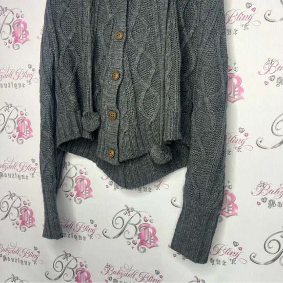 Only Pom Pom sweater knitted grey with fluff balls tie ups button up adorable - Picture 4 of 7
